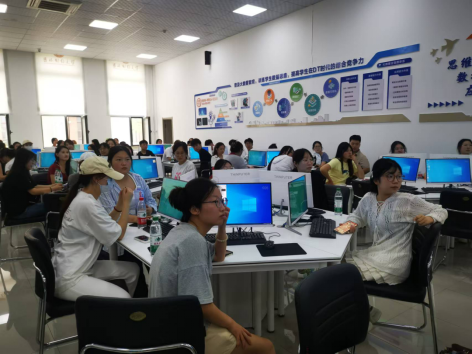 我院成功舉辦數(shù)字營(yíng)銷(xiāo)技能訓(xùn)練與實(shí)戰(zhàn)競(jìng)賽，以網(wǎng)絡(luò)技術(shù)服務(wù)賦能學(xué)子成長(zhǎng)